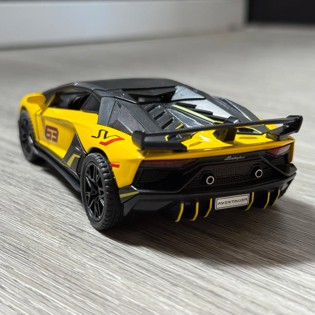 1:32 Aventador SVJ 63 Removable Version Super Sports Car Alloy Diecast Model Car Home Trendy Toys Ornaments Christmas Gifts Kids