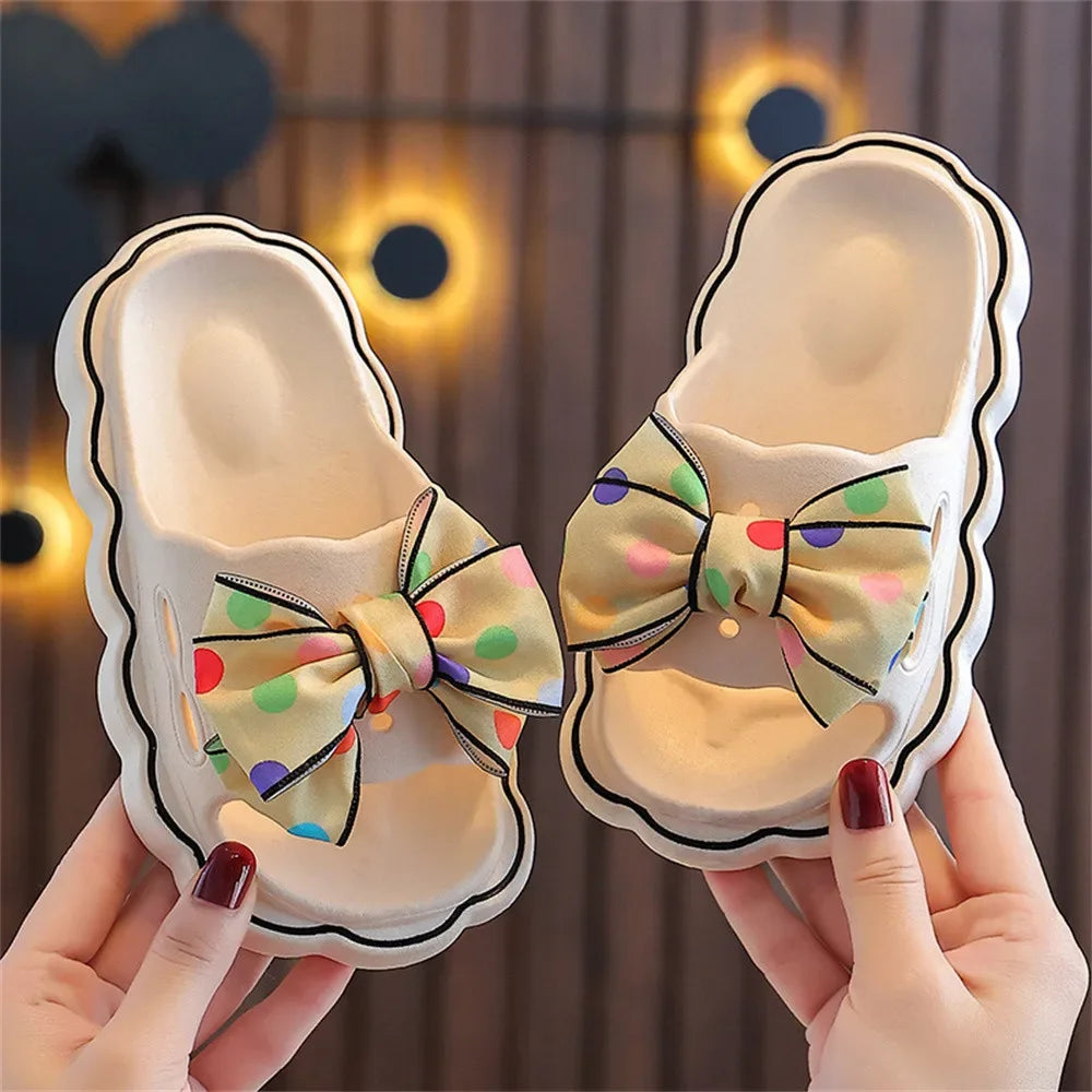 Kids Slippers Spring Autumn Girls Fashion Bow Wear Wear Non-slip Home Slippers Outside Home Thick Bottom Beach Sandals Slippers