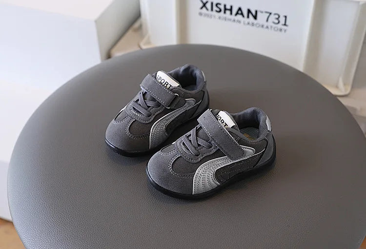 Baby Walking Shoes Autumn New Style Girls RetroStyle Soft Sole Non Slip Casual Shoes Boys BreathableVersatile Forrest Gump Shoes