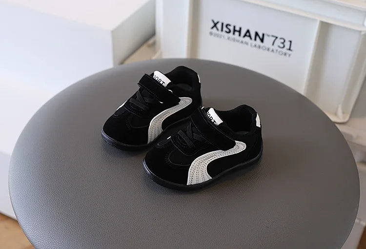 Baby Walking Shoes Autumn New Style Girls RetroStyle Soft Sole Non Slip Casual Shoes Boys BreathableVersatile Forrest Gump Shoes