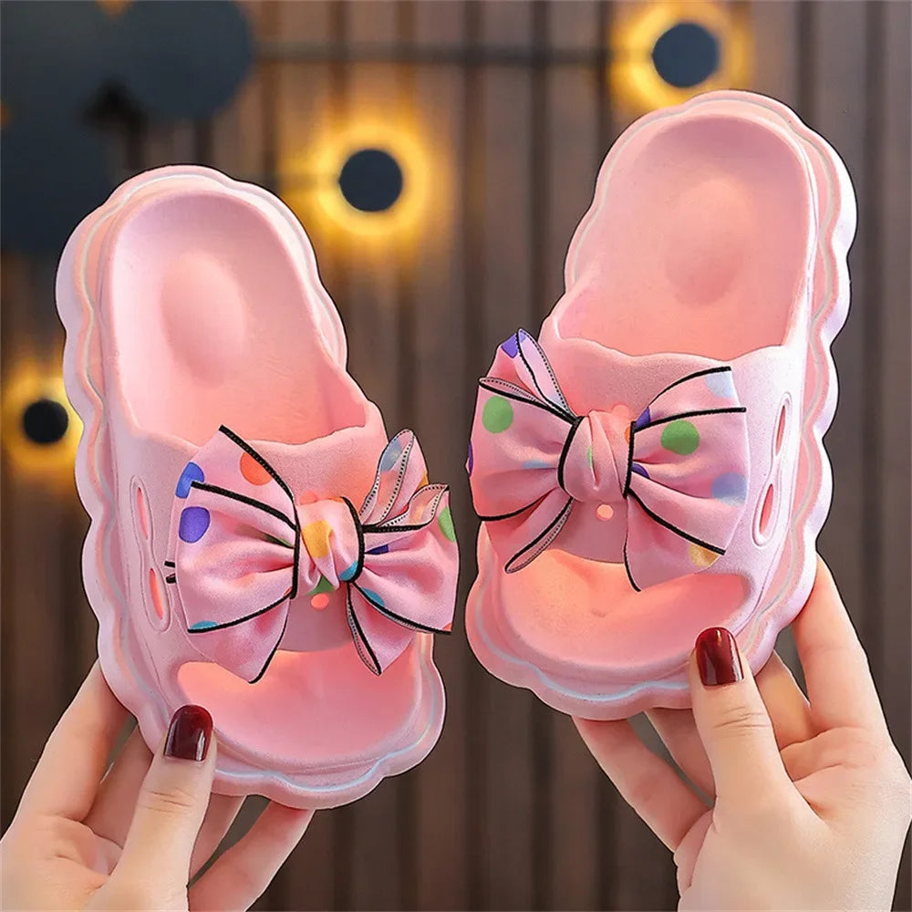 Kids Slippers Spring Autumn Girls Fashion Bow Wear Wear Non-slip Home Slippers Outside Home Thick Bottom Beach Sandals Slippers