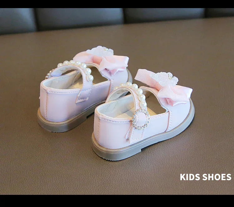 Baby Girls Walking Shoes with Big Bow Bear Children Princess Shoes Soft Sole Round Toe 2025 New Fashion Kids Flat Shoes Non-slip