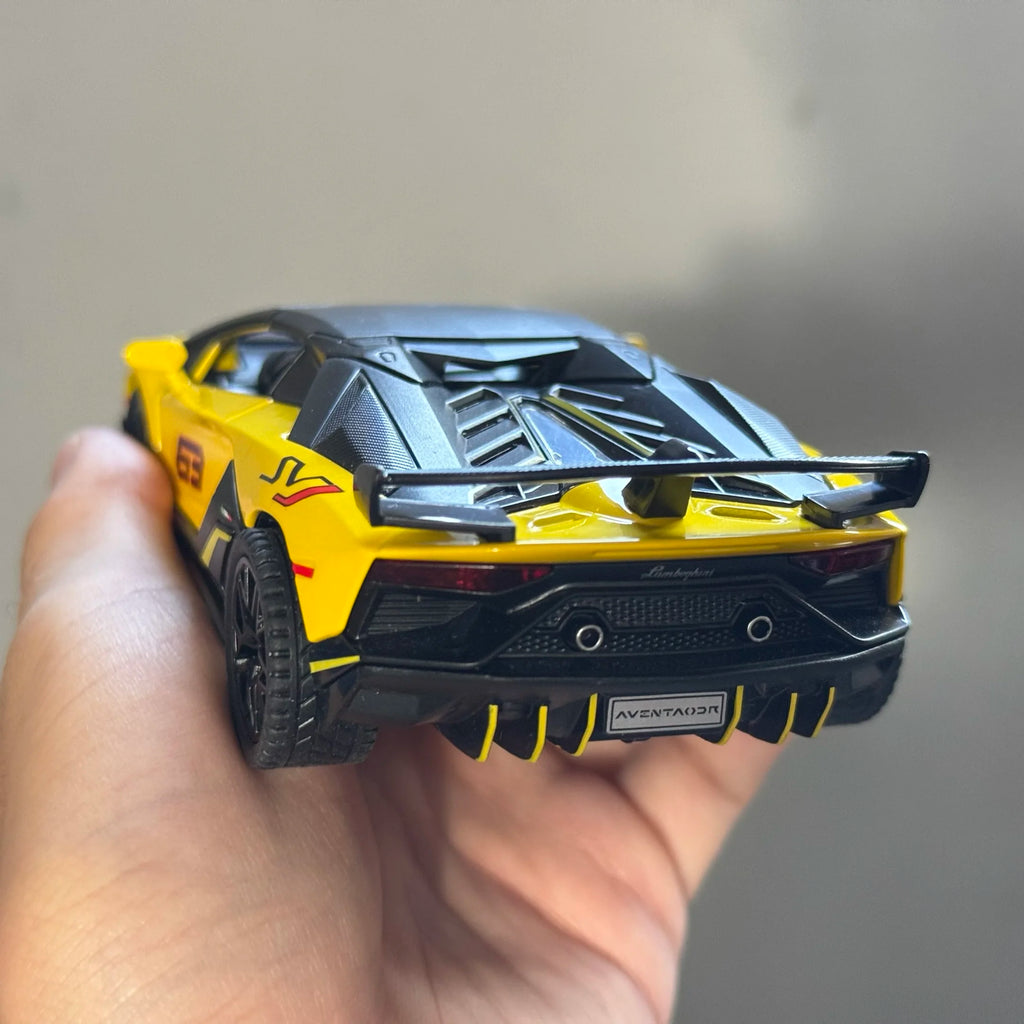 1:32 Aventador SVJ 63 Removable Version Super Sports Car Alloy Diecast Model Car Home Trendy Toys Ornaments Christmas Gifts Kids