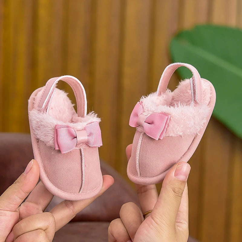 Spring, Autumn, and Winter Baby Girl Shoes for 0-1 Year Olds, Indoor Home Slippers with Velcro and Bowknot, Casual Soft-Soled Cute Plush Slippers for Baby Girls, Suitable for Both Indoor and Outdoor Use
