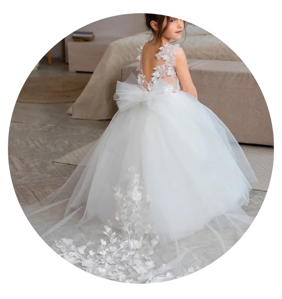 Lace Applique Tulle Flower Girl Dress for Wedding Sleeveless Long Bow Knot V-Back Elegant Formal Dresses
