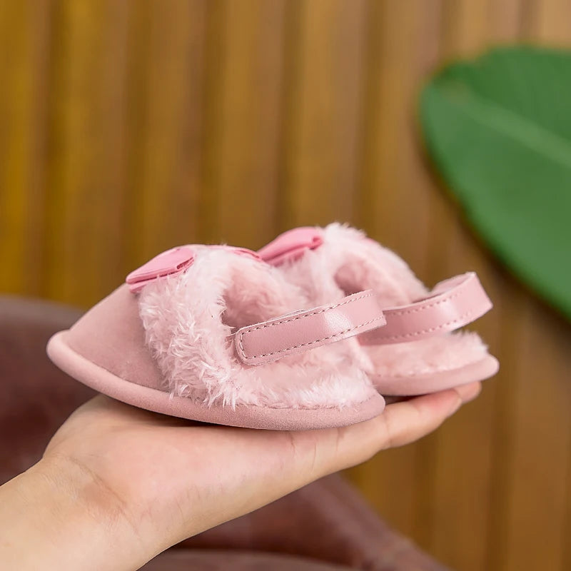 Spring, Autumn, and Winter Baby Girl Shoes for 0-1 Year Olds, Indoor Home Slippers with Velcro and Bowknot, Casual Soft-Soled Cute Plush Slippers for Baby Girls, Suitable for Both Indoor and Outdoor Use
