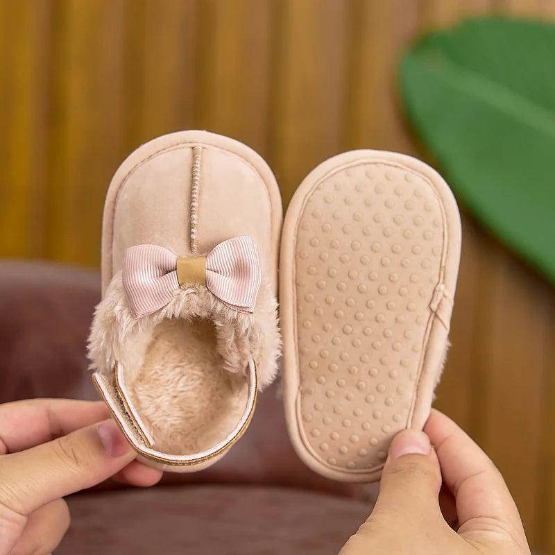 Spring, Autumn, and Winter Baby Girl Shoes for 0-1 Year Olds, Indoor Home Slippers with Velcro and Bowknot, Casual Soft-Soled Cute Plush Slippers for Baby Girls, Suitable for Both Indoor and Outdoor Use