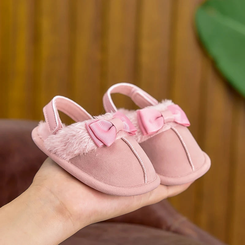 Spring, Autumn, and Winter Baby Girl Shoes for 0-1 Year Olds, Indoor Home Slippers with Velcro and Bowknot, Casual Soft-Soled Cute Plush Slippers for Baby Girls, Suitable for Both Indoor and Outdoor Use