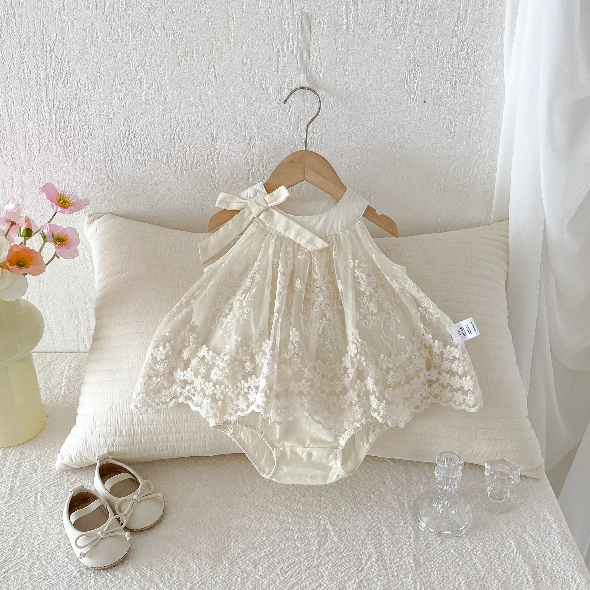Baby Girl Clothes Cotton Lace Embroidery Bow Romper Dress 0-2Y Baby Girl Birthday Photo Outfit Sleeveless Princess Bodysuit