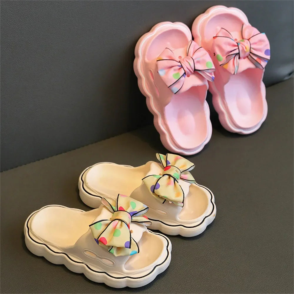 Kids Slippers Spring Autumn Girls Fashion Bow Wear Wear Non-slip Home Slippers Outside Home Thick Bottom Beach Sandals Slippers