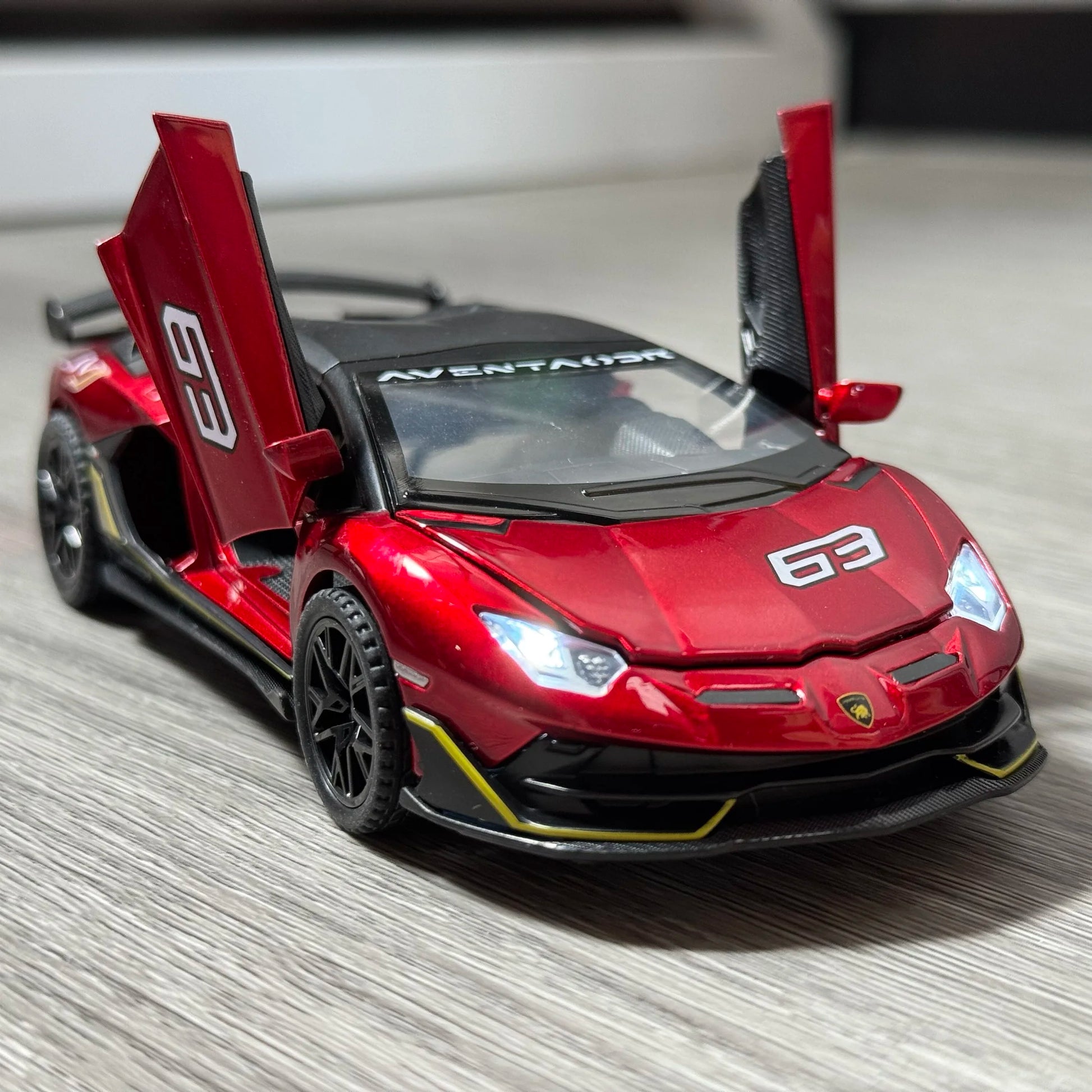 1:32 Aventador SVJ 63 Removable Version Super Sports Car Alloy Diecast Model Car Home Trendy Toys Ornaments Christmas Gifts Kids