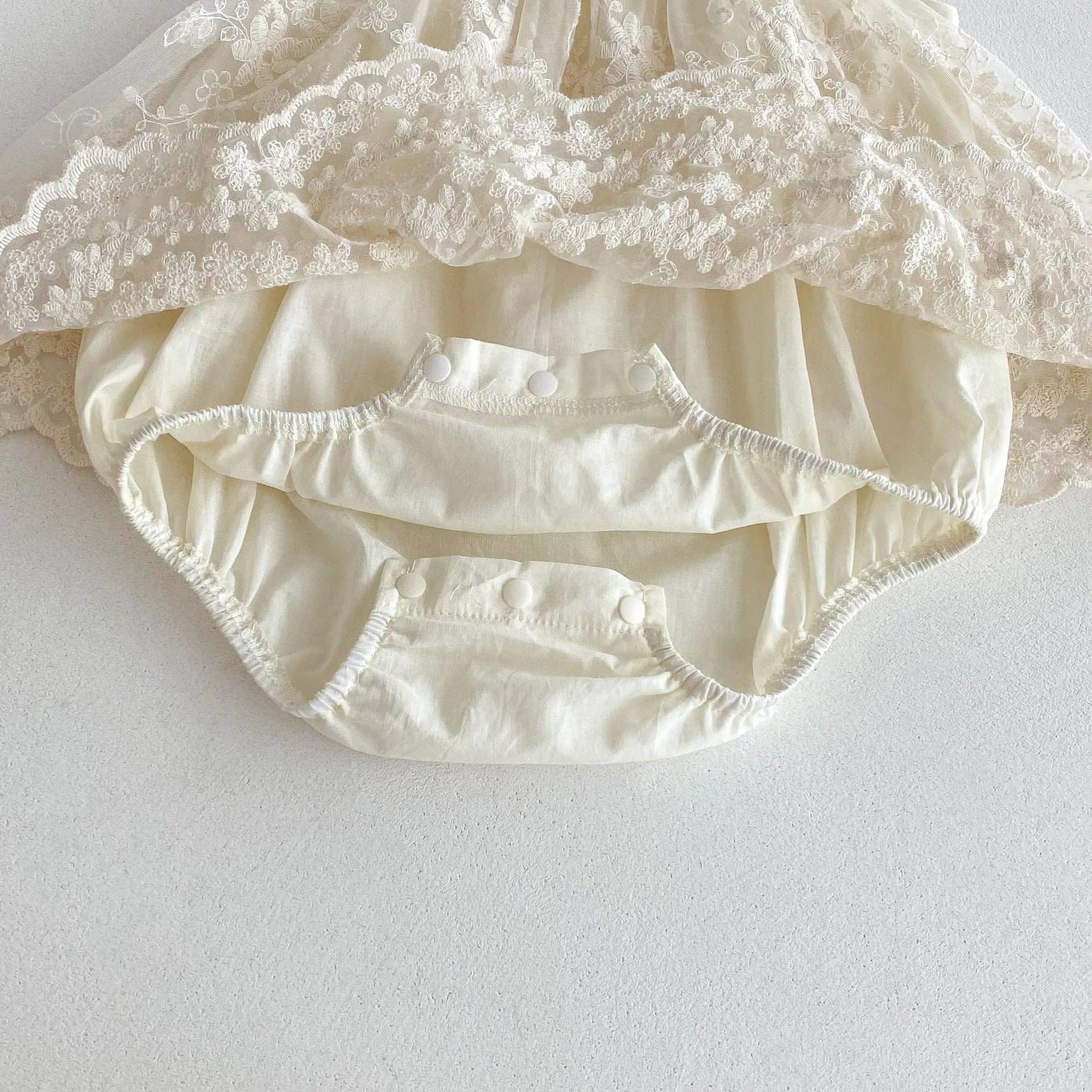 Baby Girl Clothes Cotton Lace Embroidery Bow Romper Dress 0-2Y Baby Girl Birthday Photo Outfit Sleeveless Princess Bodysuit