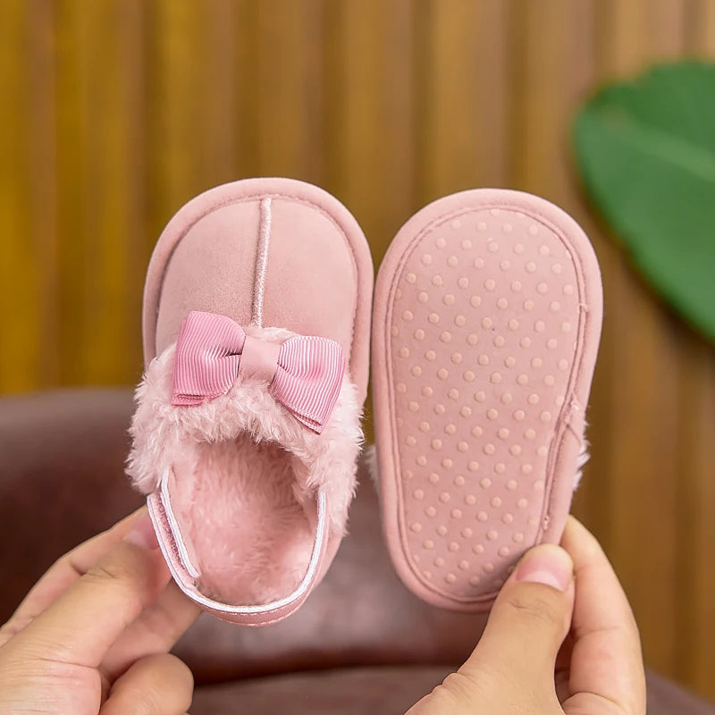 Spring, Autumn, and Winter Baby Girl Shoes for 0-1 Year Olds, Indoor Home Slippers with Velcro and Bowknot, Casual Soft-Soled Cute Plush Slippers for Baby Girls, Suitable for Both Indoor and Outdoor Use
