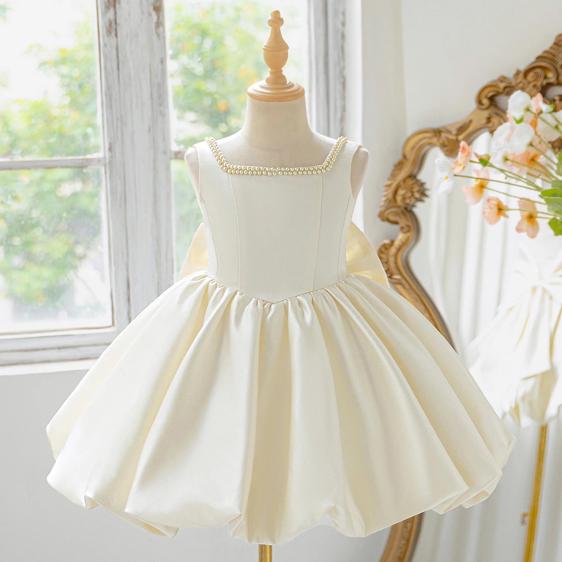 Girls Party Dresses Elegant Pearls Big Bow Princess Dress Baby Girl 1st Birthday Baptism Gown Wedding Birthday Party Girls Dress
